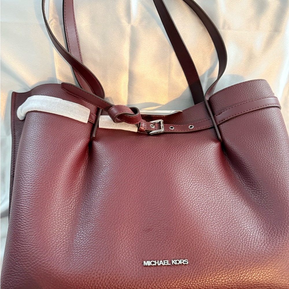 Michael Kors Emilia Large East/West Tote - NWT Oxblood - Picture 2 of 3